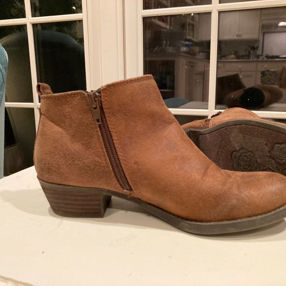 Carlos by Carlos Santana Booties Fawn Brown 7.5m